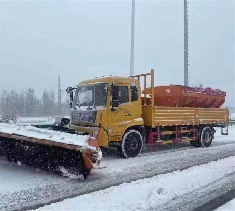 除雪滾刷的工作原理是什么？